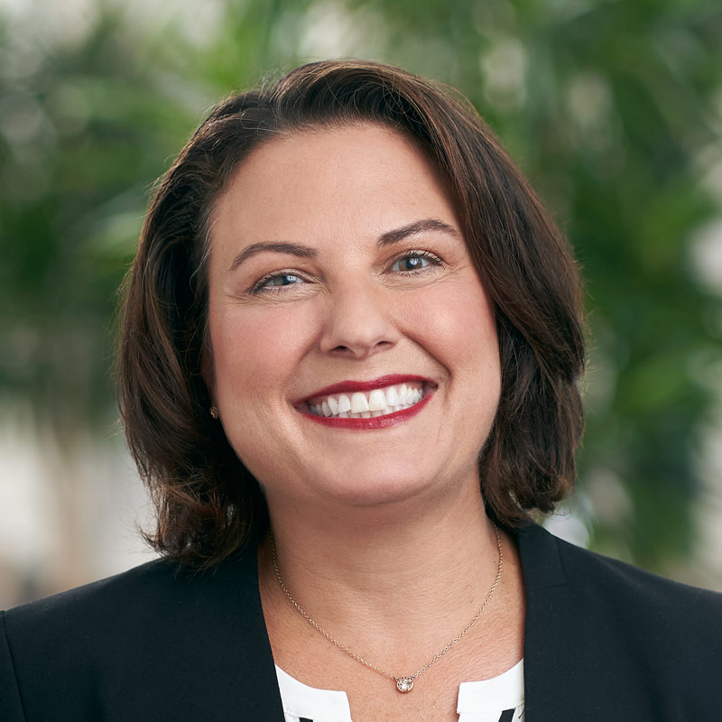 Denise Cox Headshot