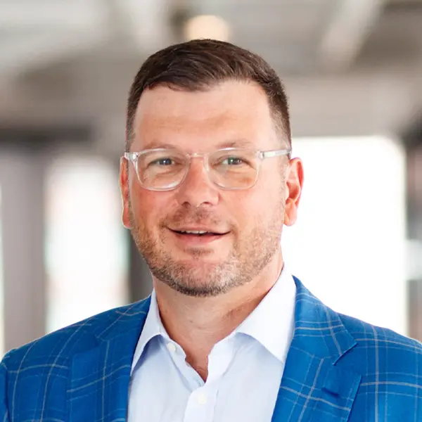 Todd MacLean headshot